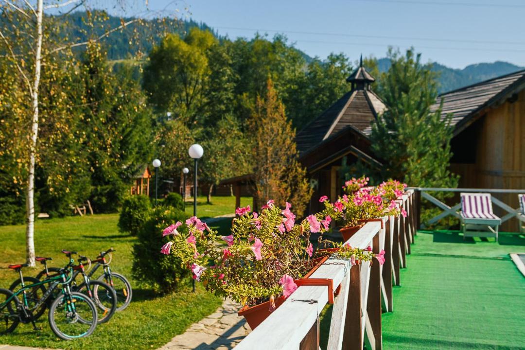 Gorycvit Hotel Verkhniy Yasenov Ngoại thất bức ảnh