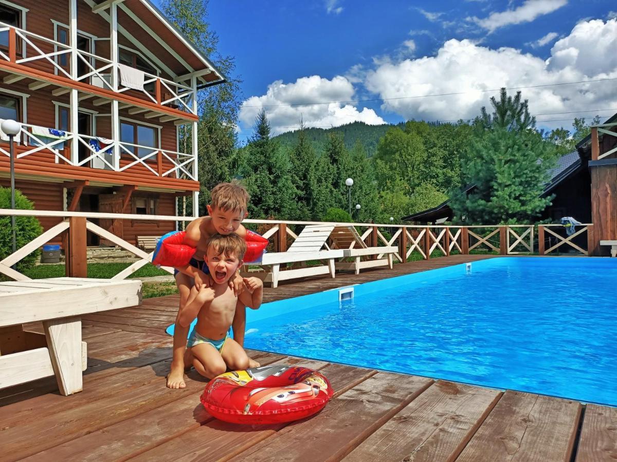 Gorycvit Hotel Verkhniy Yasenov Ngoại thất bức ảnh