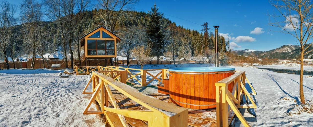 Gorycvit Hotel Verkhniy Yasenov Ngoại thất bức ảnh